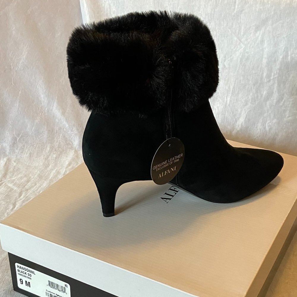 Women's Hansonn Step 'N Flex Booties, Created for Macy's- Black Suede